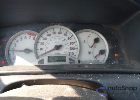 2005 Toyota Corolla S z USA, uszkodzony, nr VIN 1NXBR32E05Z443589